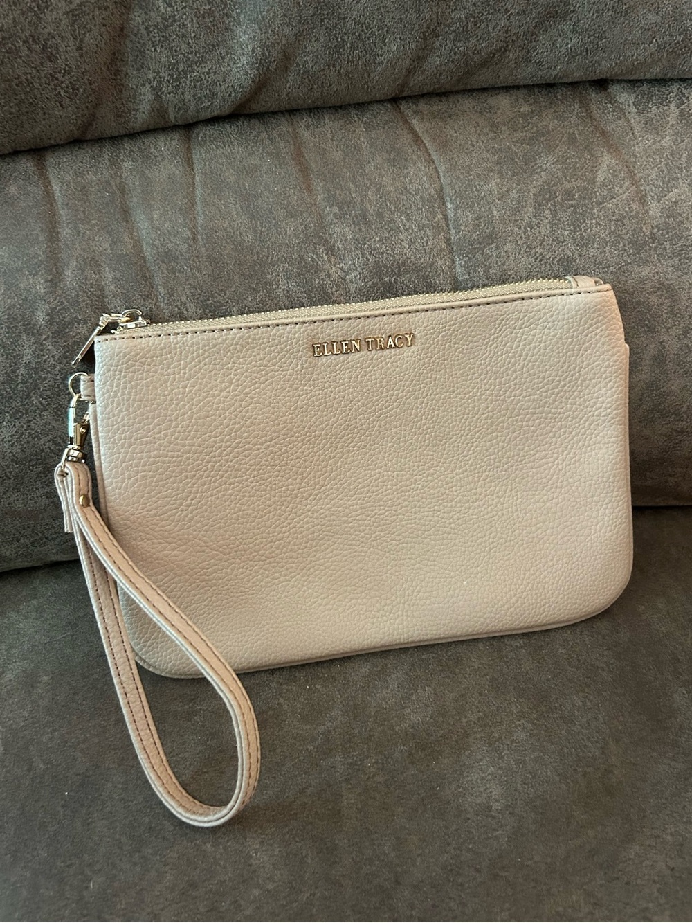 Ellen Tracy Pebbled Light Beige Leather Wristlet Clutch